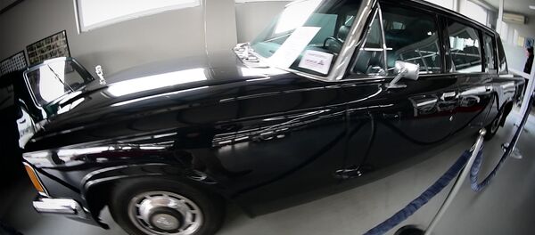 Чудо советского автопрома: ЗИЛ-115 хранится в Тбилиси - Sputnik Беларусь