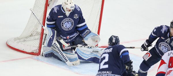 Голкипер минского Динамо Бен Скривенс - Sputnik Беларусь