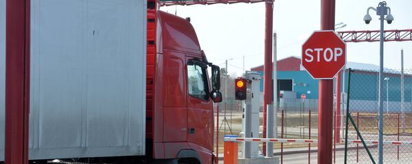 Фура на границе Фура на границе - Sputnik Беларусь
