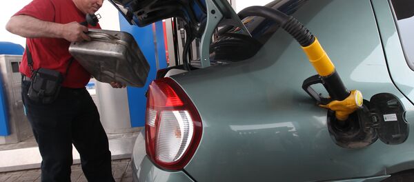 Работа автозаправки, архивное фото Работа автозаправки, архивное фото - Sputnik Беларусь