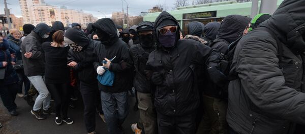 Анархисты после разрешенной акции Марш тунеядцев в Минске 15 марта - Sputnik Беларусь