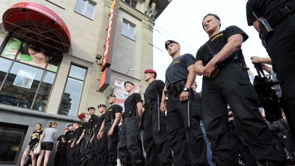 Белорусский ОМОН работает на акции оппозиции, архивное фото - Sputnik Беларусь