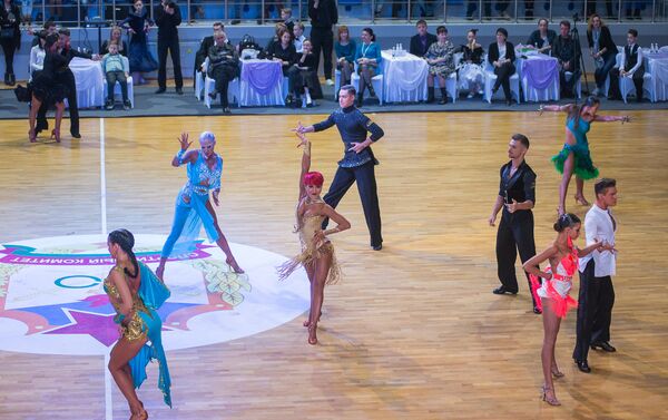 В латиноамериканских танцах ценится яркость и индивидуальность - Sputnik Беларусь