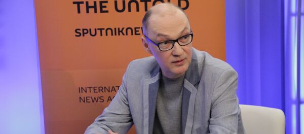 Руководитель проекта по созданию серии серии книг История, рассказанная народом  Роланд Шарифов - Sputnik Беларусь