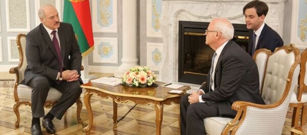 Встреча президента Беларуси Александра Лукашенко со старшим вице-президентом Всемирного банка Кайлом Питерсом - Sputnik Беларусь