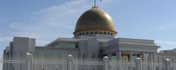 Президентский дворец Огузхан в Ашхабаде - Sputnik Беларусь