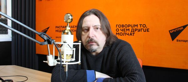 Лидер группы Палац Олег Хоменко Лидер группы Палац Олег Хоменко - Sputnik Беларусь