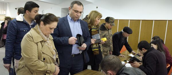 Работа избирательного участка на парламентских выборах в Армении - Sputnik Беларусь