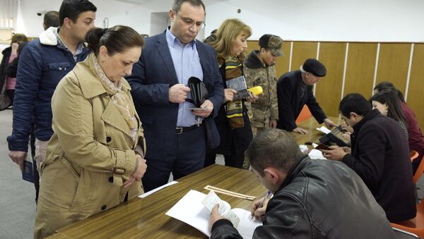 Работа избирательного участка на парламентских выборах в Армении - Sputnik Беларусь