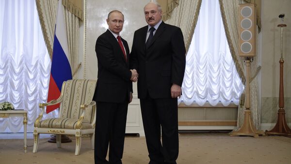 Президент РФ Владимир Путин и президент Беларуси Александр Лукашенко в Санкт-Петербурге 3 апреля 2017 года - Sputnik Беларусь