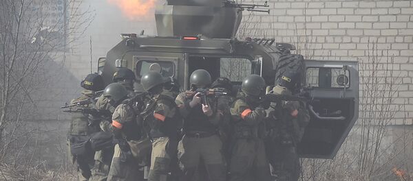 Психологическая атака и захват террористов на учениях десанта в Лосвидо - Sputnik Беларусь