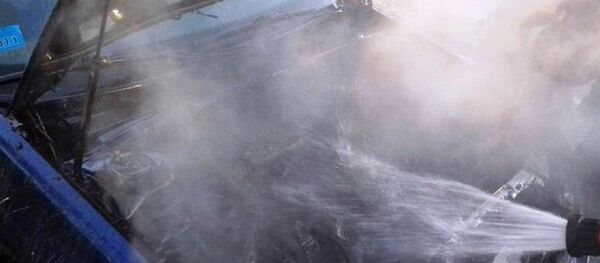 Пожар под капотом Peugeot - Sputnik Беларусь