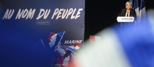 Лидер партии Национальный фронт Марин Ле Пен - Sputnik Беларусь