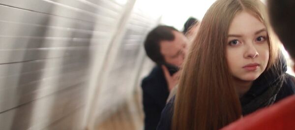 Ты супер!: Настя Кравченя и Влад Лоскутов прогулялись по Москве - Sputnik Беларусь