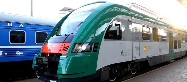 Цягнік, архіўнае фота Цягнік, архіўнае фота - Sputnik Беларусь