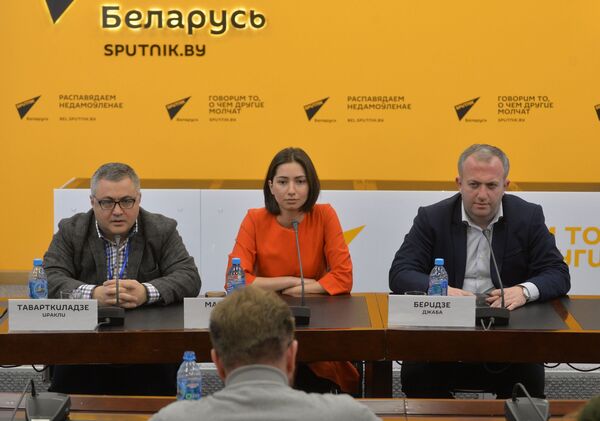 Эксперты из Грузии рассказали в пресс-центре Sputnik, в чем секрет туристической привлекательности их страны - Sputnik Беларусь