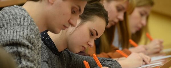 Тотальный диктант прошел в Минске - Sputnik Беларусь