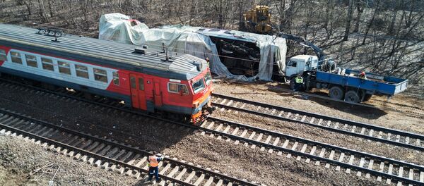 Столкновение пассажирского поезда и электрички на западе Москвы - Sputnik Беларусь