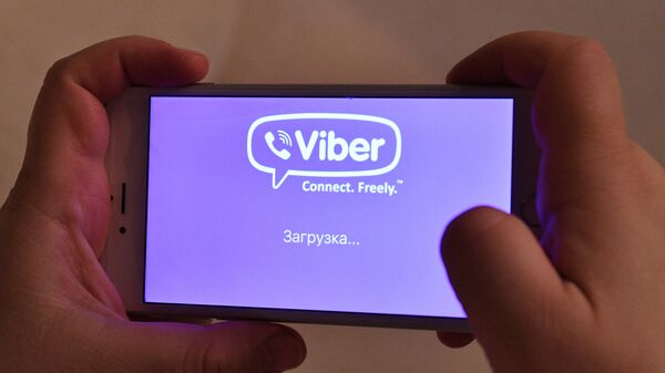 Телефон в руке вызов Viber - Sputnik Беларусь