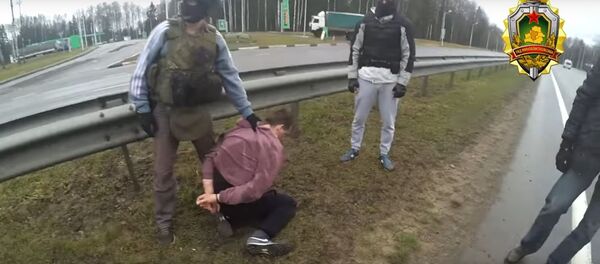 Наркоконтроль Минщины задерживает наркокурьера - Sputnik Беларусь