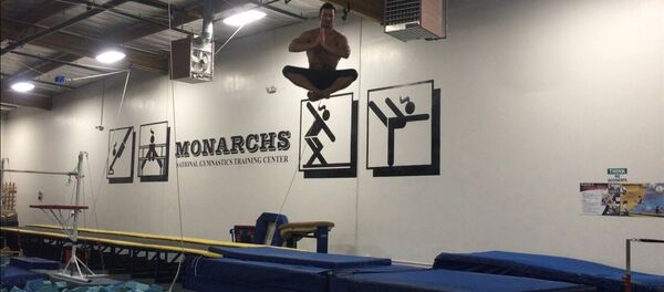 Видеоклип «Тает лёд» продолжает волновать соцсети. На этот раз на показательную тренировку он вдохновил знаменитых спортсменов. - Sputnik Беларусь