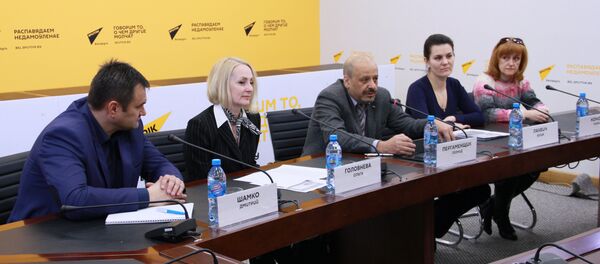 Пресс-конференция организаторов фестиваля детей-усыновителей Родные люди Пресс-конференция организаторов фестиваля детей-усыновителей Родные люди - Sputnik Беларусь