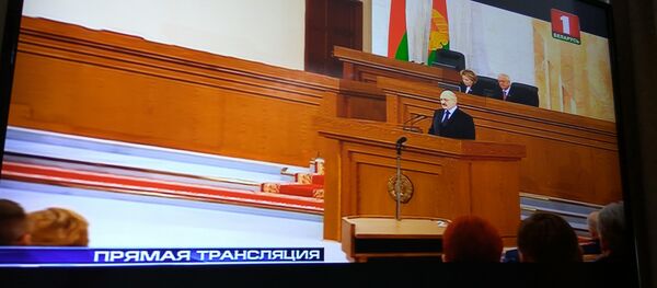 Александр Лукашенко выступает с посланием белорусскому народу и Национальному собранию - Sputnik Беларусь