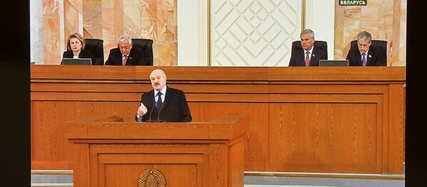 Александр Лукашенко выступает с посланием белорусскому народу и Национальному собранию - Sputnik Беларусь
