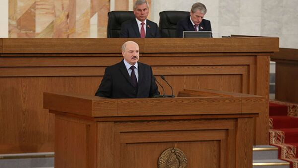 Президент Беларуси Александр Лукашенко 21 апреля обратился с ежегодным Посланием к белорусскому народу и Национальному собранию. - Sputnik Беларусь