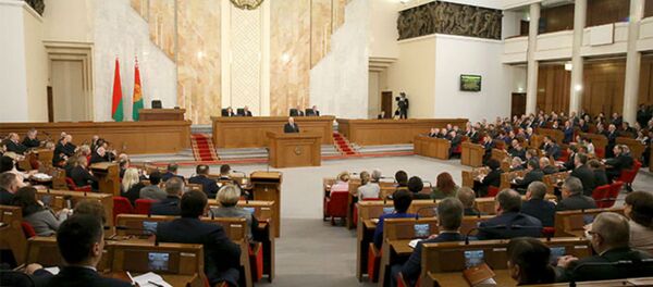 Президент Беларуси Александр Лукашенко 21 апреля обратился с ежегодным Посланием к белорусскому народу и Национальному собранию. - Sputnik Беларусь