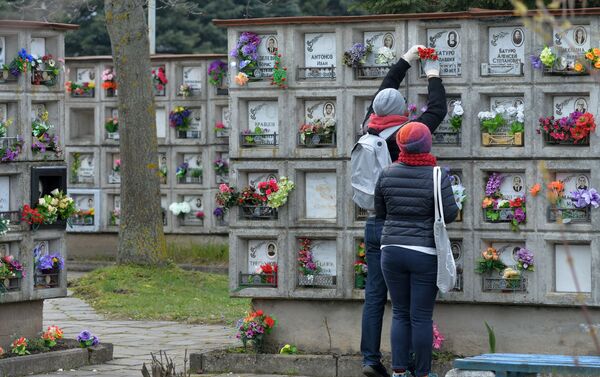 Радуница на Северном кладбище Минска - Sputnik Беларусь