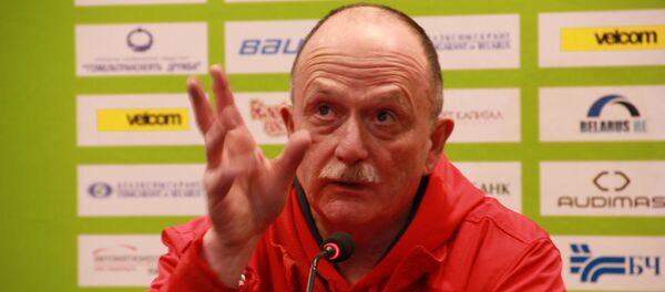 Чемпионат мира: Льюис рассказал, как мотивировал братьев Костицыных Чемпионат мира: Льюис рассказал, как мотивировал братьев Костицыных - Sputnik Беларусь