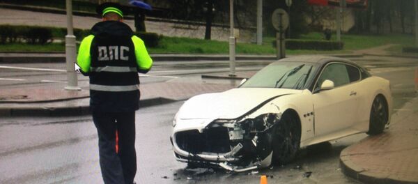 Разбитая в результате ДТП Maserati - Sputnik Беларусь