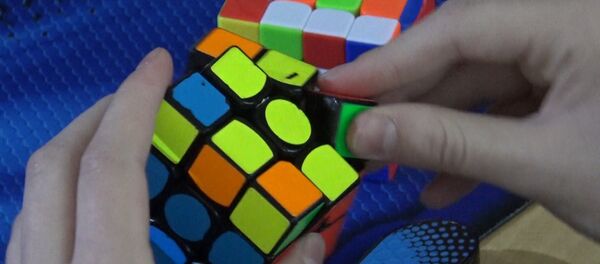 Видеофакт: спидкуберы из трех стран соревновались в Минске - Sputnik Беларусь