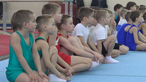 Детские соревнования по спортивной гимнастике прошли в Минске - Sputnik Беларусь