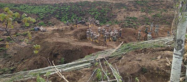 Оползень в Узгене — возобновились поисковые работы - Sputnik Беларусь