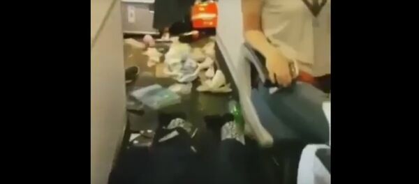 Турбулентность: кадры из салона лайнера Москва - Бангкок - Sputnik Беларусь