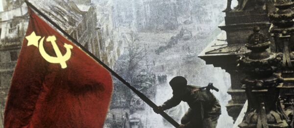 Знамя Победы над рейхстагом - Sputnik Беларусь