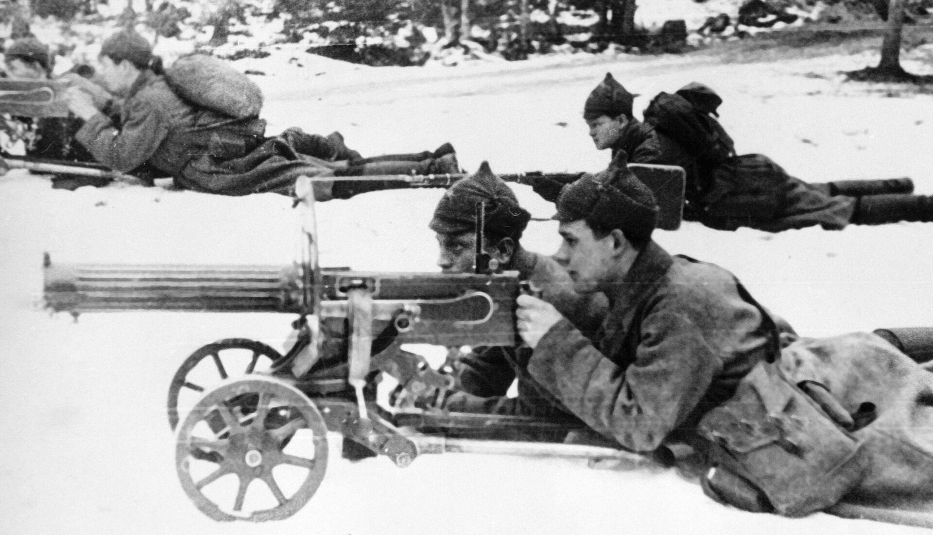 Советско-финская война 1939-1940, пулеметчики на огневой позиции - Sputnik Беларусь, 1920, 19.12.2021