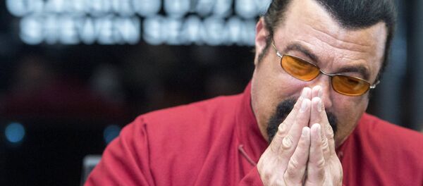 Американский актер Стивен Сигал - Sputnik Беларусь