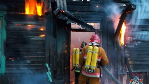 Пожар в жилом доме в Чашниках - Sputnik Беларусь