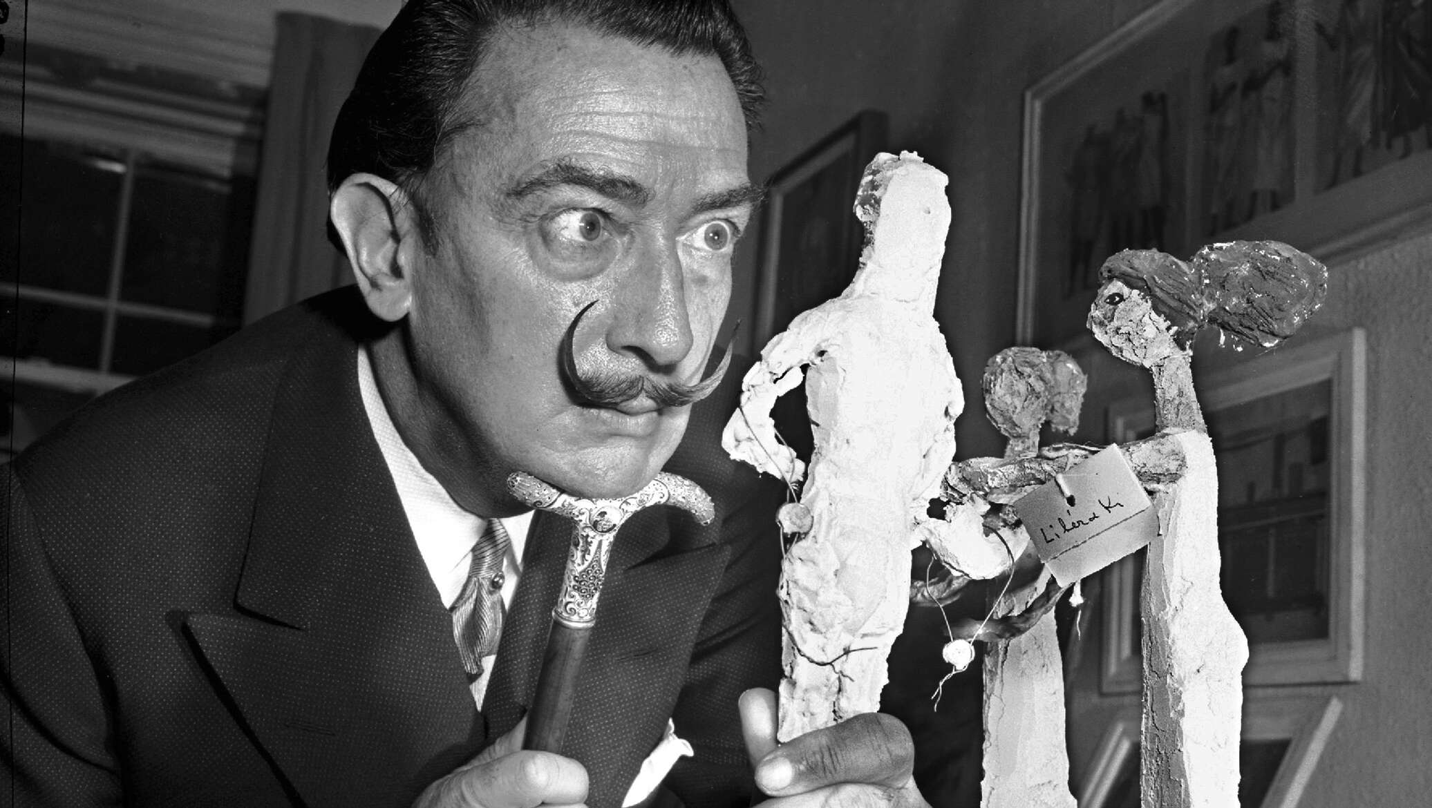 Сальвадор дали эксгумация. Сальвадор дали. Сальвадор дали (Salvador Dali) (1904-1989). Сальвадор дали фото. Сальвадор дали в детстве.