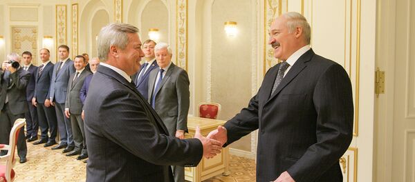 Встреча президента РБ Александра Лукашенко с губернатором Ростовской области Василием Голубевым - Sputnik Беларусь
