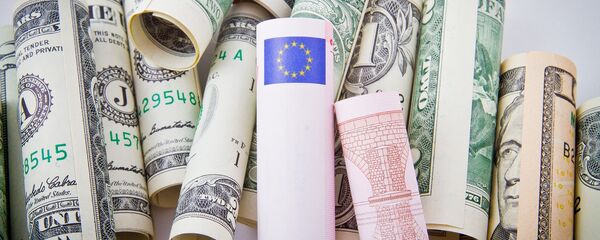 Доллары и евро, архивное фото Доллары и евро, архивное фото - Sputnik Беларусь