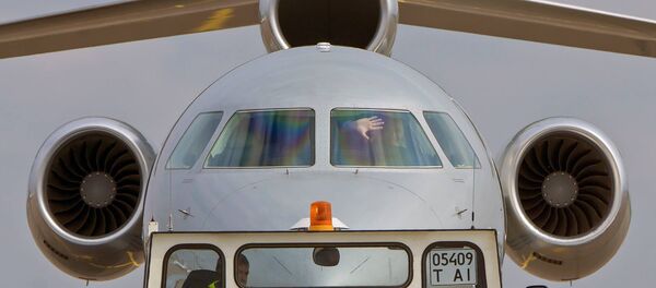 Самолет в аэропорту Жуляны - Sputnik Беларусь