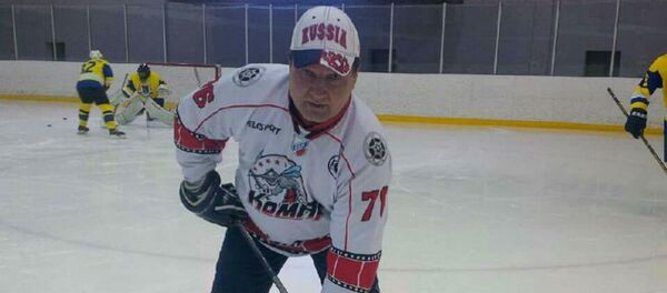 Российский артист, солист известных ВИА, хоккеист-любитель Николай Кольцов - Sputnik Беларусь