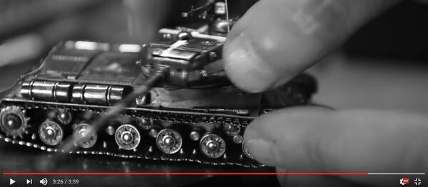 Витебский ювелир сделал модель Иосифа Сталина из серебра Витебский ювелир сделал модель Иосифа Сталина из серебра - Sputnik Беларусь