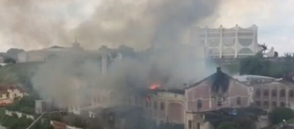 В центре Гродно горит здание старого пивзавода - Sputnik Беларусь