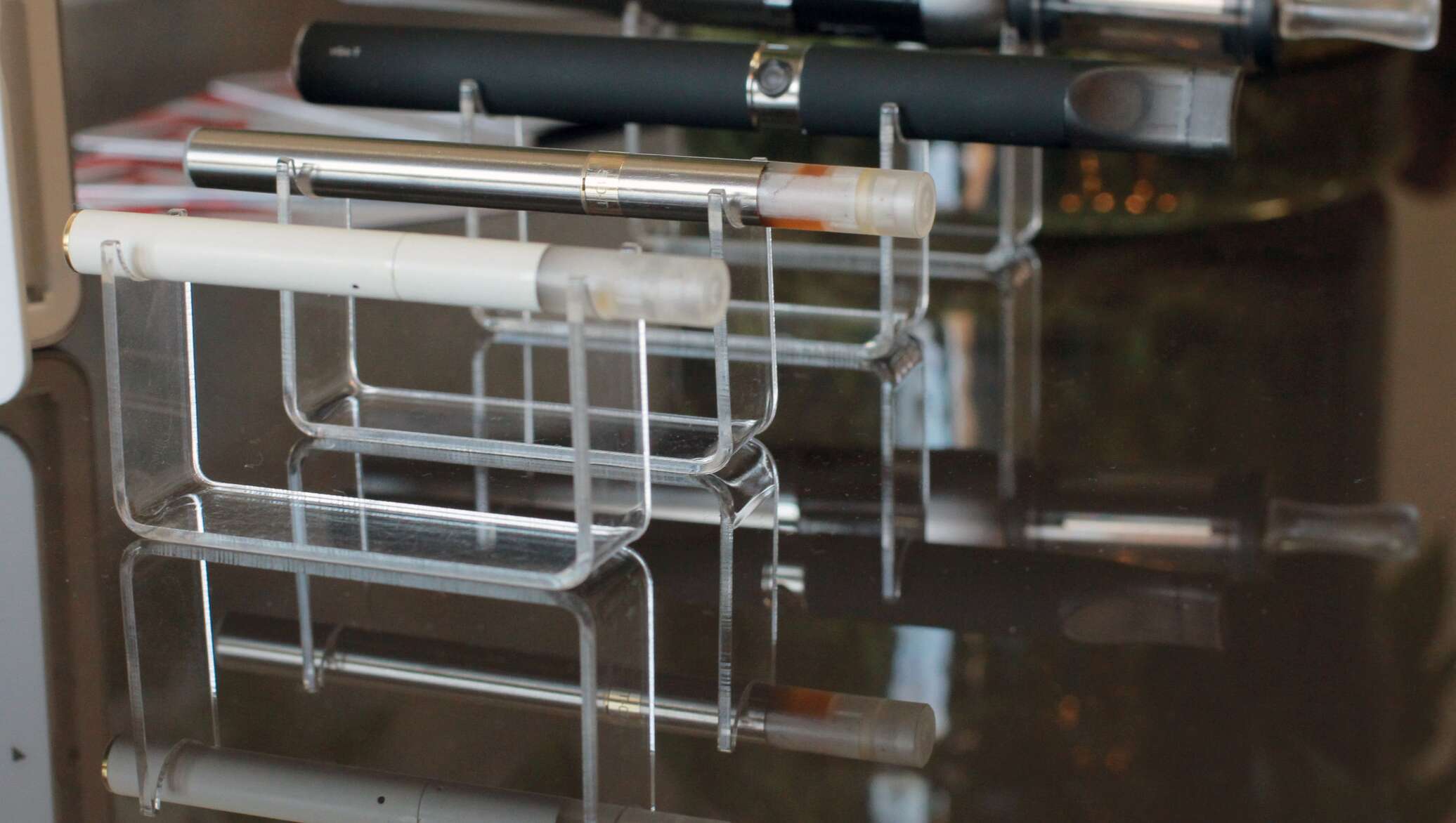 Новые нюансы досмотра в аэропорту: вейпы можно провозить только в ...