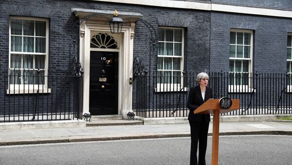 Брифинг премьер-министра Великобритании Терезы Мэй по итогам заседания чрезвычайного комитета после взрыва в Манчестере - Sputnik Беларусь